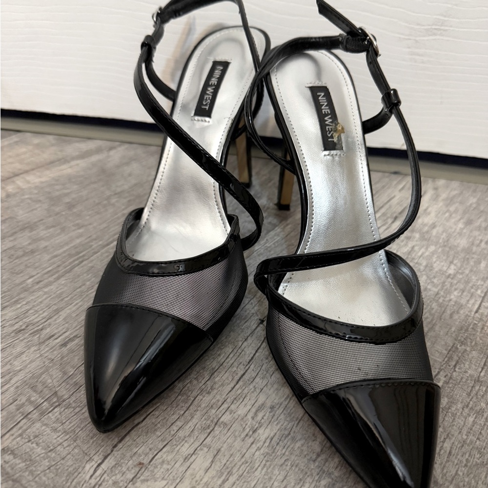 Nine West Point toe heels size 8